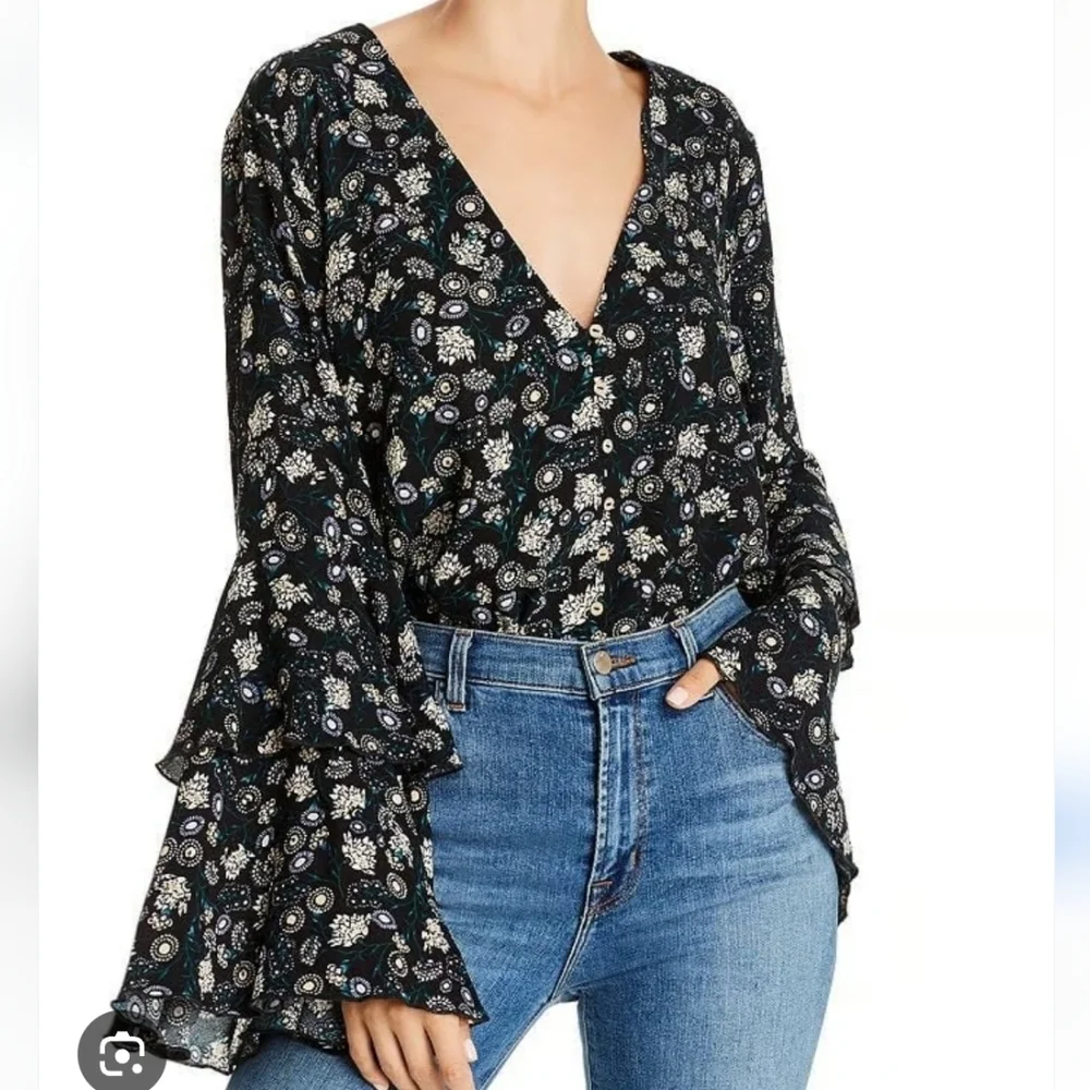 Free People Shes Dainty Long Bell Sleeve Floral Thong Bodysuit New Without Tags